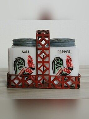 Vtg McKee Tipp City Milk Glass Rooster Salt and Pepper Shakers Set With Holder